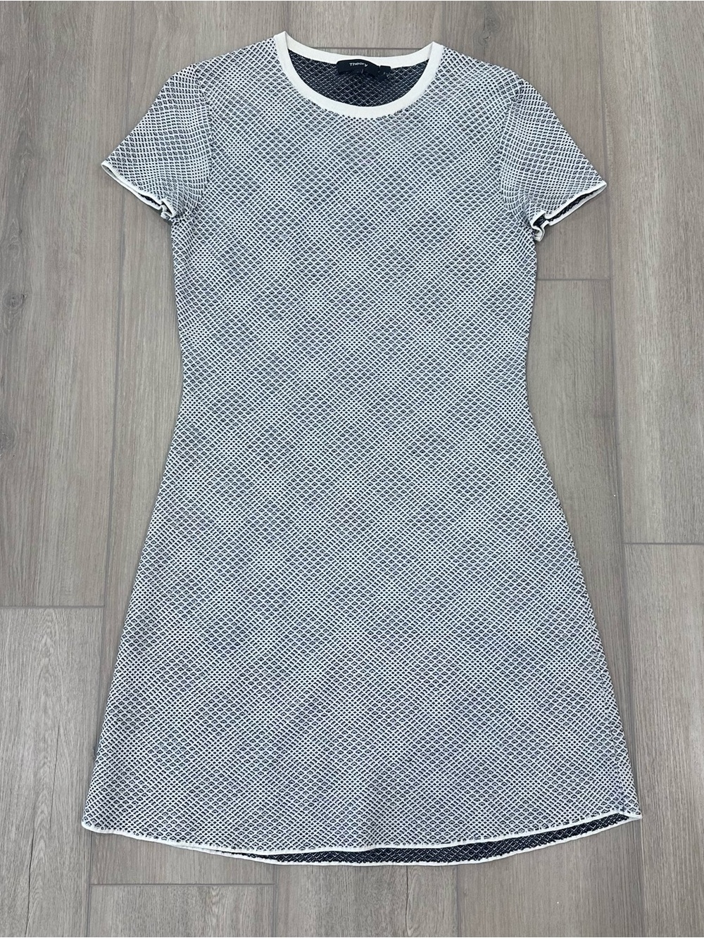 Theory Branteen reverie short sleeve mini dress small black white